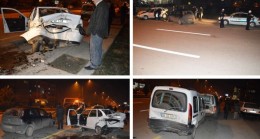 Kaldırımın Kenarında Duran 3 Otomobile Çarptı