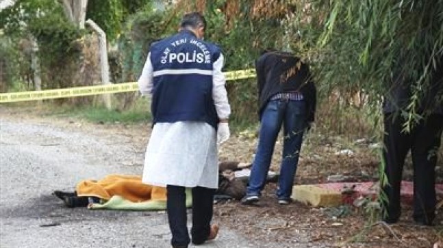 Yeşil Çubuk Parkında Bir Kişi Sokakta Ölü Bulundu