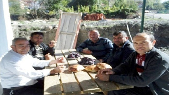 Küçükali Derneği Örnek Sergiliyor