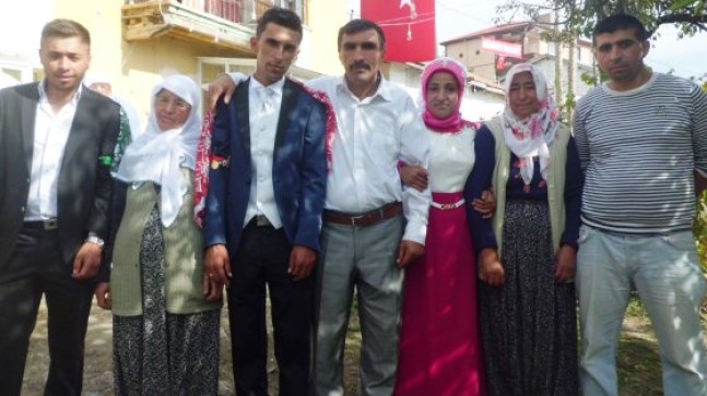 Güler Ailesini Mutlu Günü