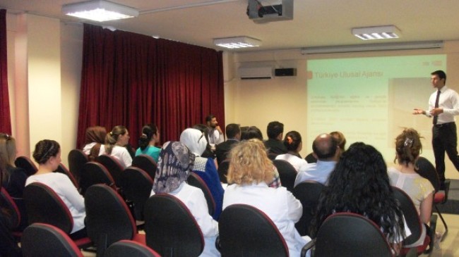 Çubuk’ta Ulusal Ajans Seminer Verdi