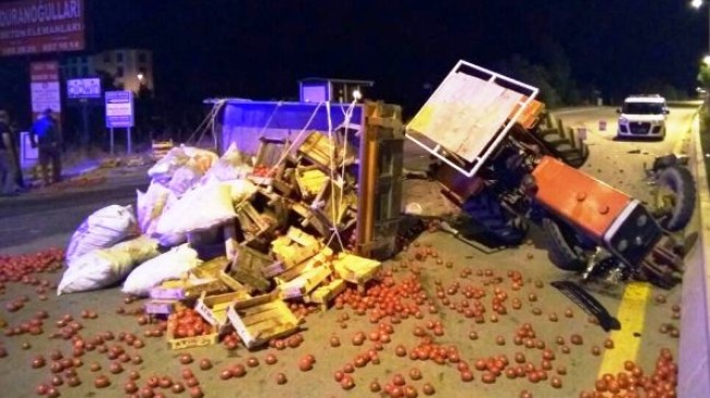 Kavşakta Trafik Kazası: 4 Yaralı